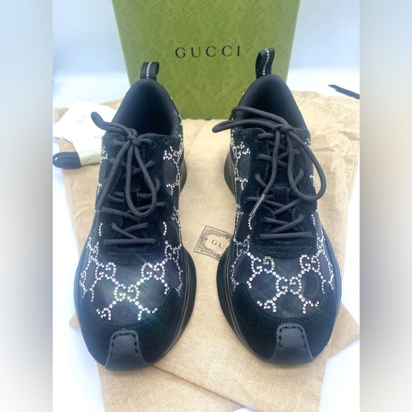 GUCCI GG CRYSTAL Run Sneaker With Crystal Detailing - Black - Picture 1 of 13